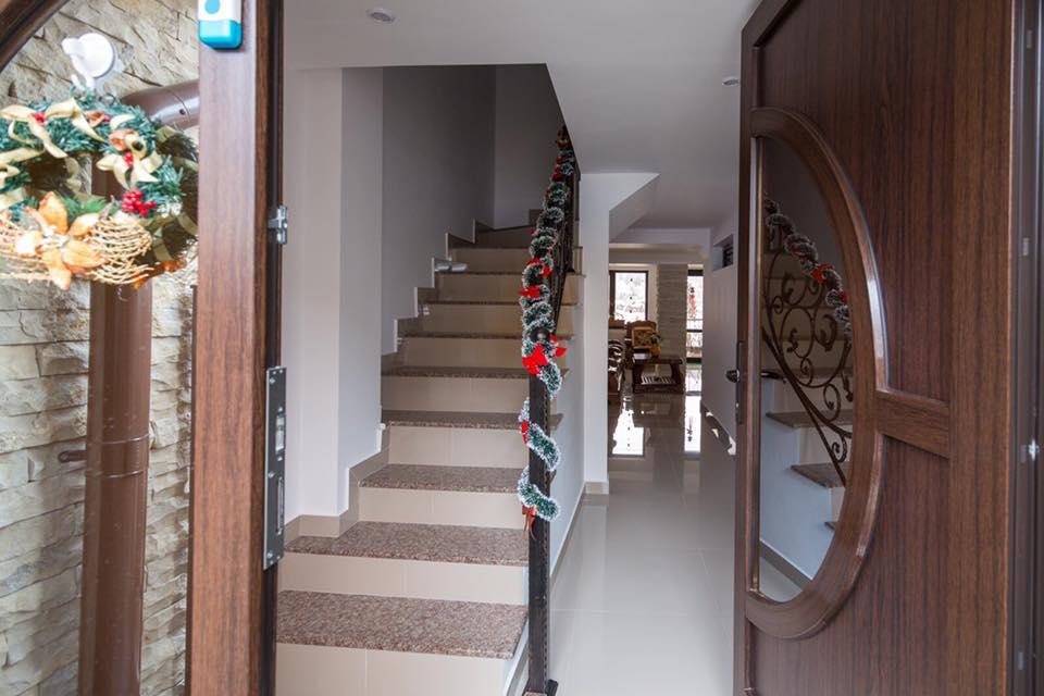 Casa Lazar Hotel Busteni Bagian luar foto